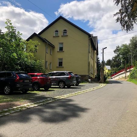 Ferienwohnungen Siebenlehn Am Romanus Freibad Luaran gambar