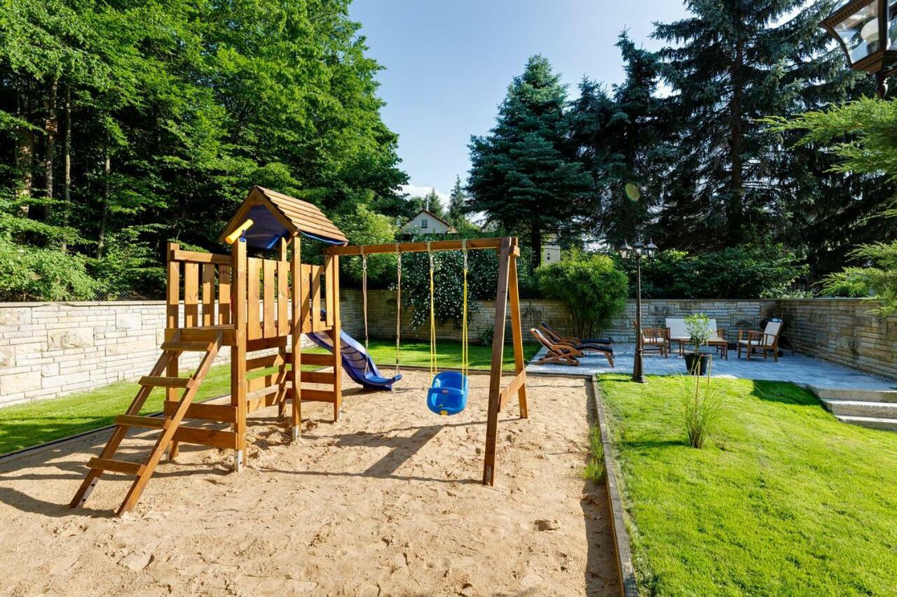 Ferienwohnungen Siebenlehn Am Romanus Freibad Luaran gambar